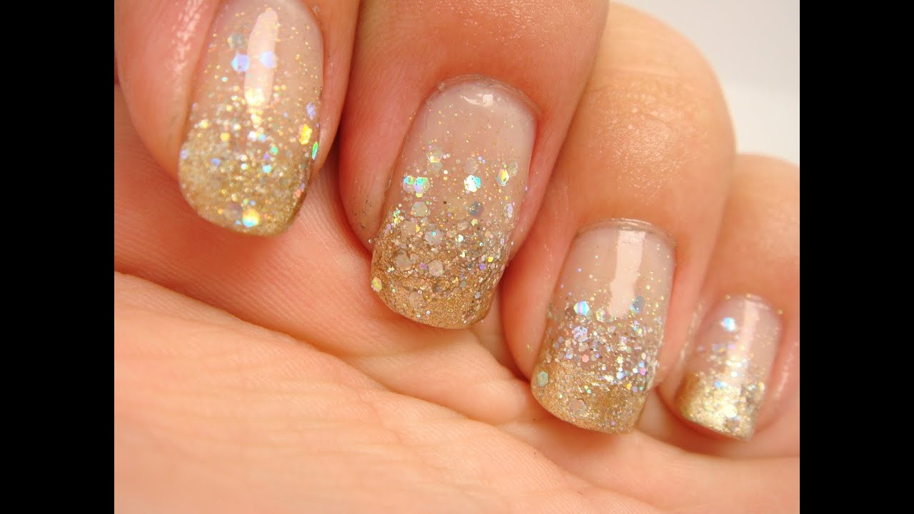 Gold Nail Ideas
 Gold Glitter Gra nt Prom Nails