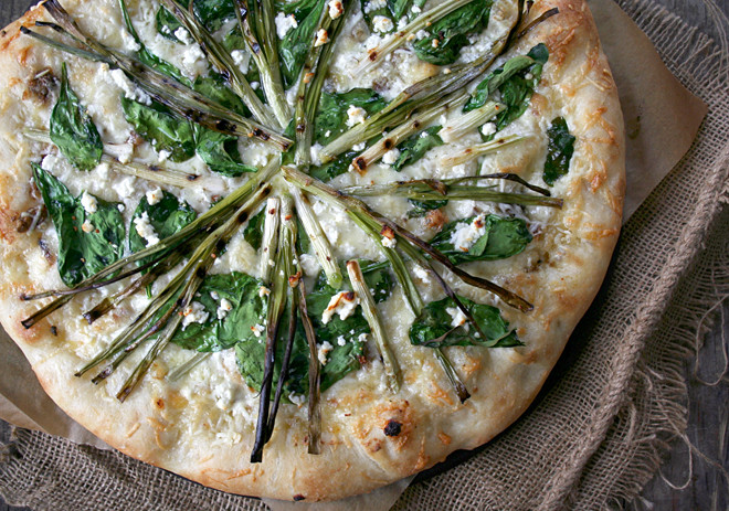 Green Onion Pizza
 Roasted Garlic Pizza Topped with Grilled Green ions