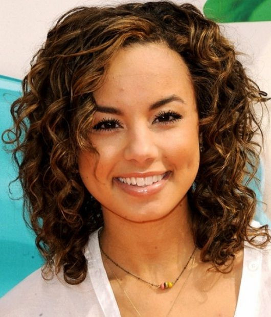 Haircuts For Naturally Curly Hair And Round Face
 Haircuts For Naturally Curly Hair And Round Face