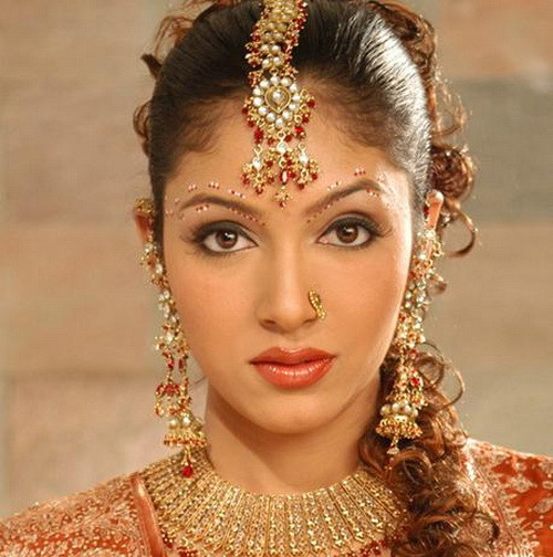 Hairstyles For Indian Weddings
 Indian Wedding Hairstyles and Bridal Makeup