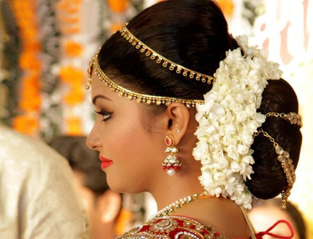 Hairstyles For Indian Weddings
 Reception Hairstyles How To Nail Your Wedding Look