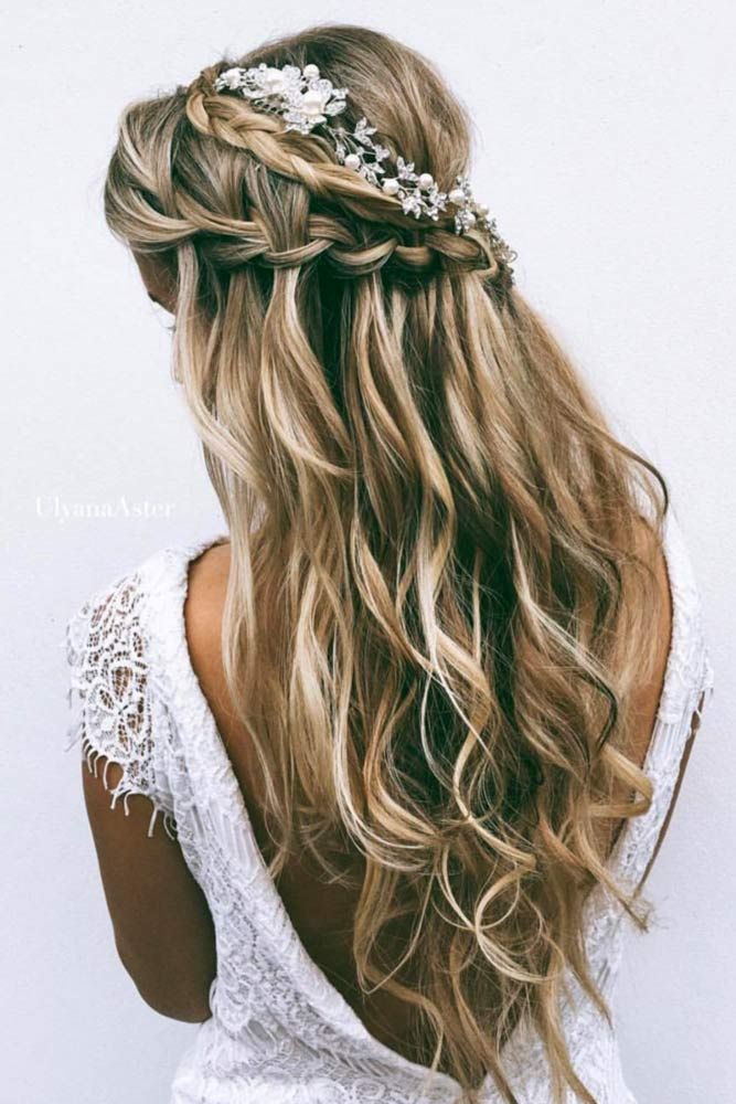 Hairstyles For Wedding Bridesmaid
 Chic Half up Bridesmaid Hairstyles for Long Hair