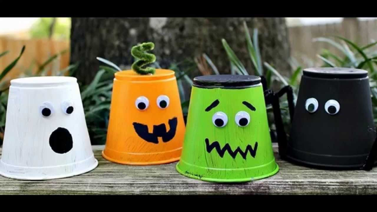 Halloween Crafting Ideas For Kids
 Easy to make Halloween arts and crafts for kids