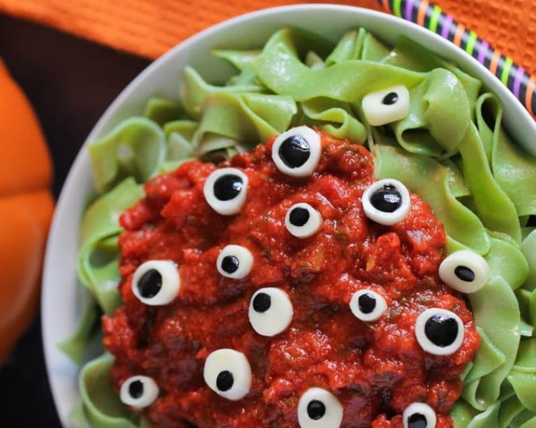 Halloween Dinner Recipes
 31 Terrifyingly Good Halloween Dinner Recipes For Kids