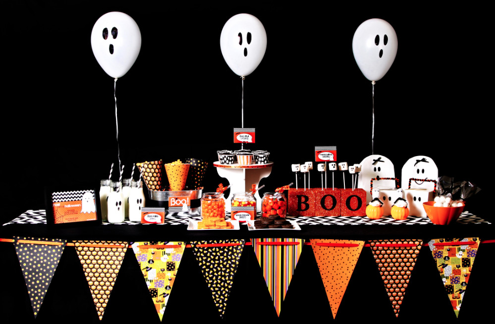 Halloween Theme Party Ideas For Adults
 11 Awesome And Spooky Halloween Party Ideas Awesome 11