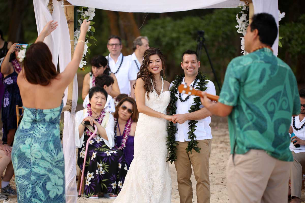 Hawaiian Wedding Vows
 Hawaiian Weddings What Makes Them so Special