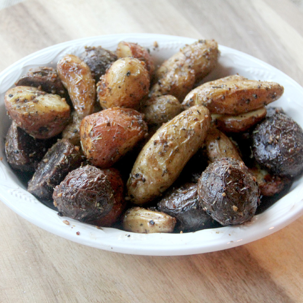 Herb Roasted Baby Potatoes
 Roasted Baby Potatoes with Garlic and Italian Herbs