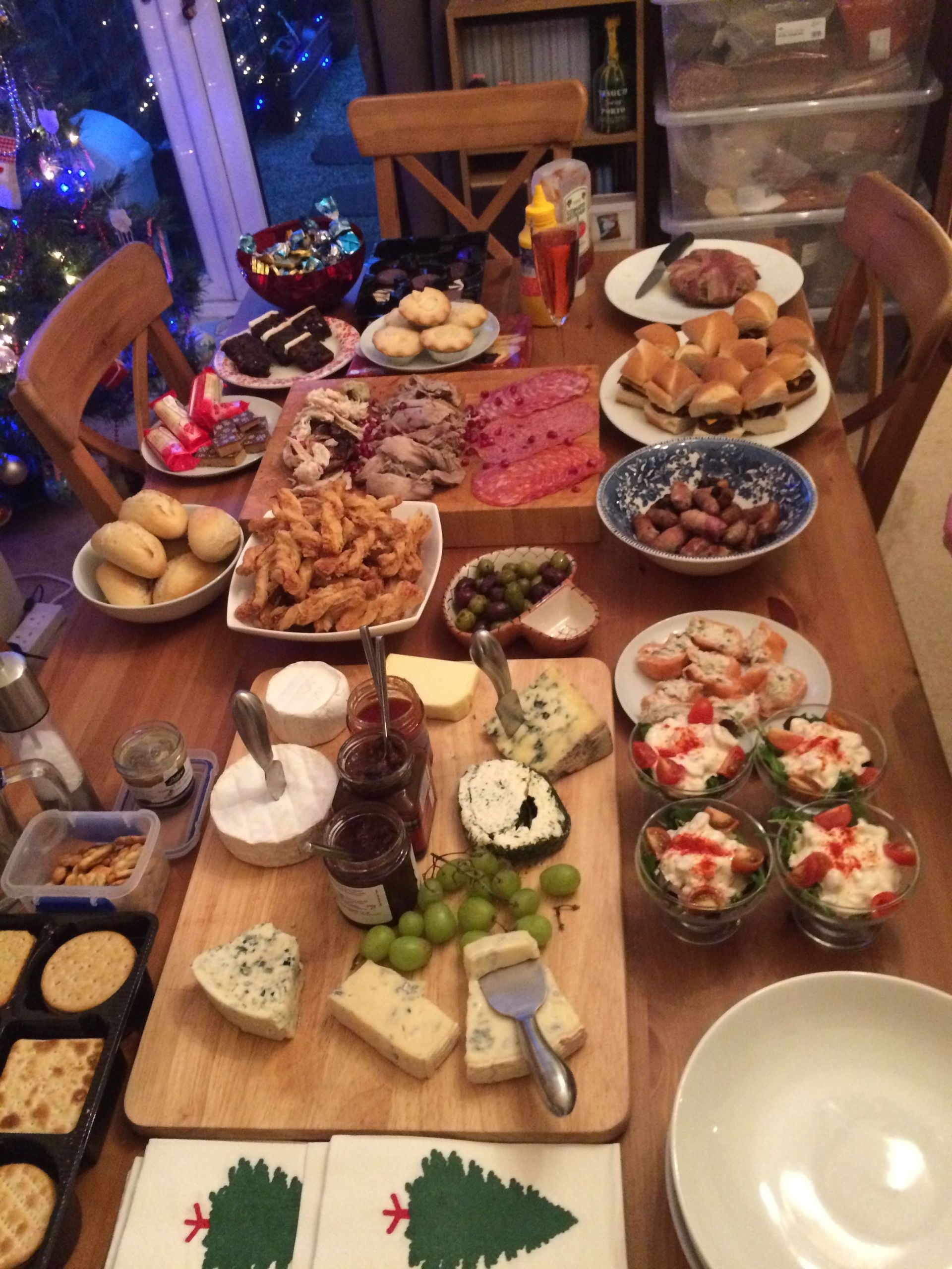 Holiday Dinner Party Menu Ideas
 The boxing day buffet love cheese all its needs it our