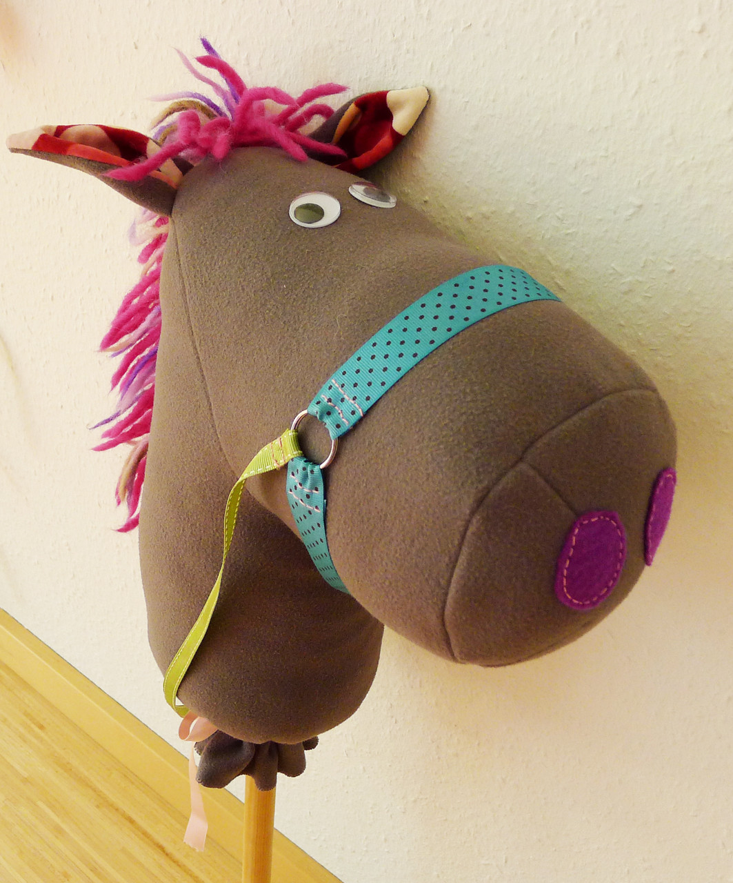Horse Crafts For Adults
 Make a Hobby Horse