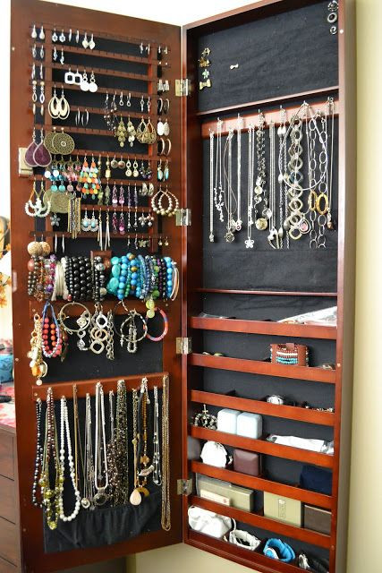 How To Organize Jewelry DIY
 167 best DIY Jewelry Organizers images on Pinterest