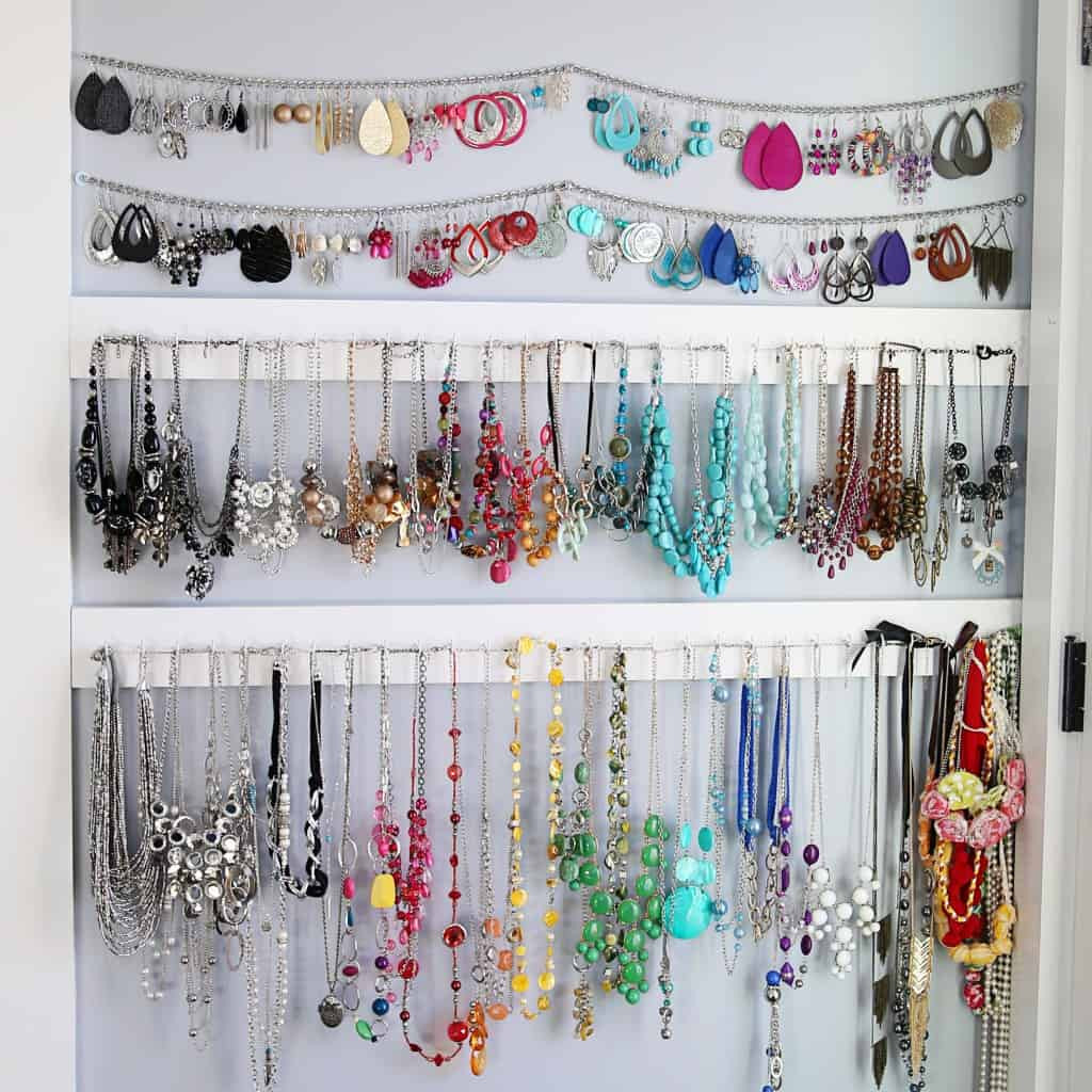 How To Organize Jewelry DIY
 11 Nifty DIY Ways To Organize Your Jewelry