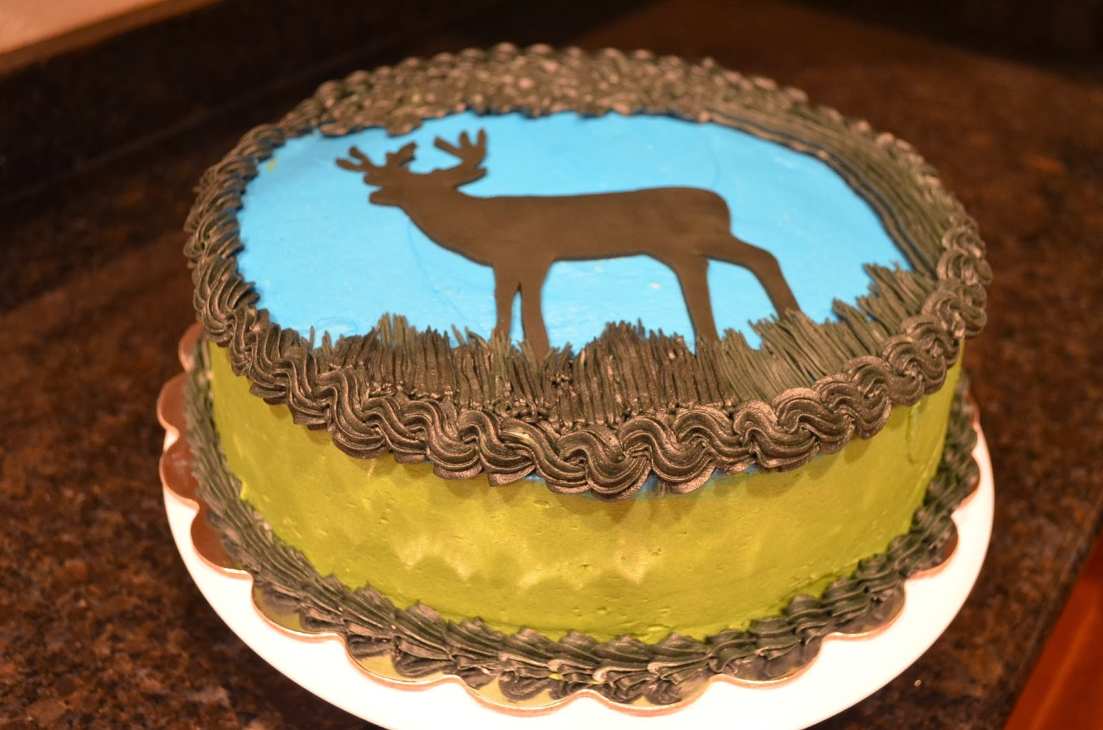 Hunting Birthday Cakes
 Cake Mama Happy Birthday "deer" Ryan