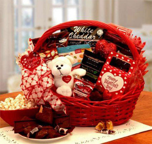 Husband Valentines Gift Ideas
 15 Valentine s Day Gift Basket Ideas For Husbands Wife