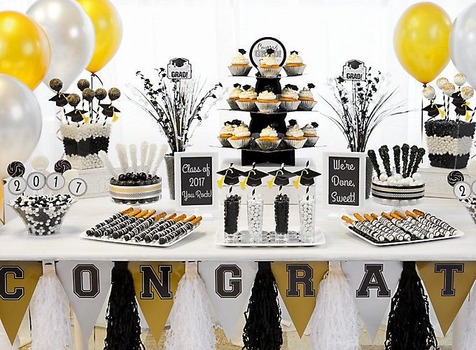 Ideas For Senior Graduation Party
 Say "you did it " with a celebratory buffet of cupcakes