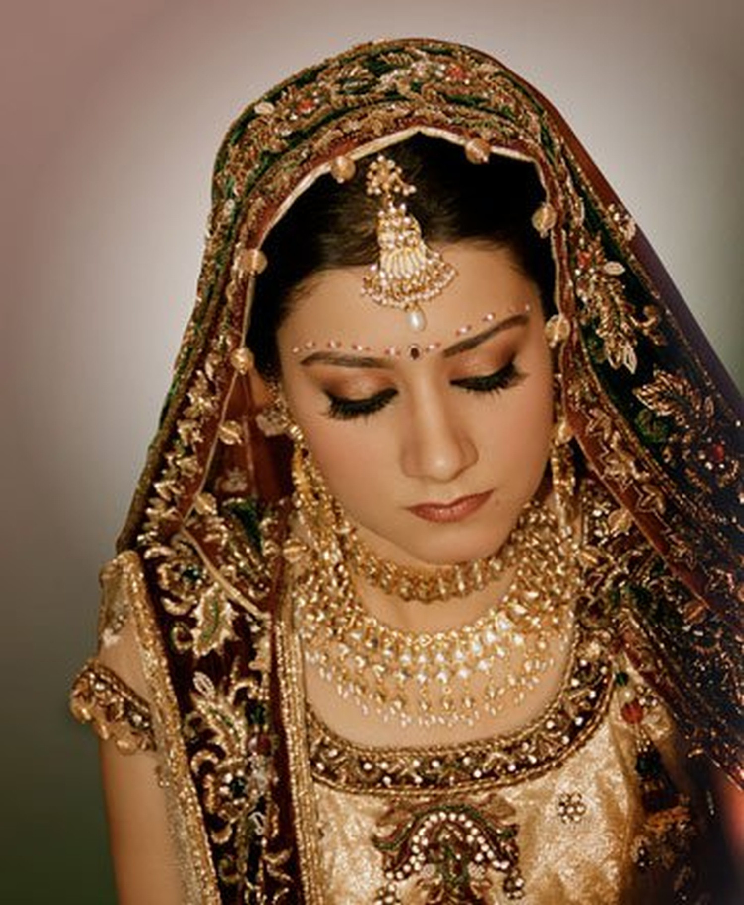 Indian Wedding Makeup Artist
 Zubair Shaikh Makeup Artist Bridal Makeup Artist in