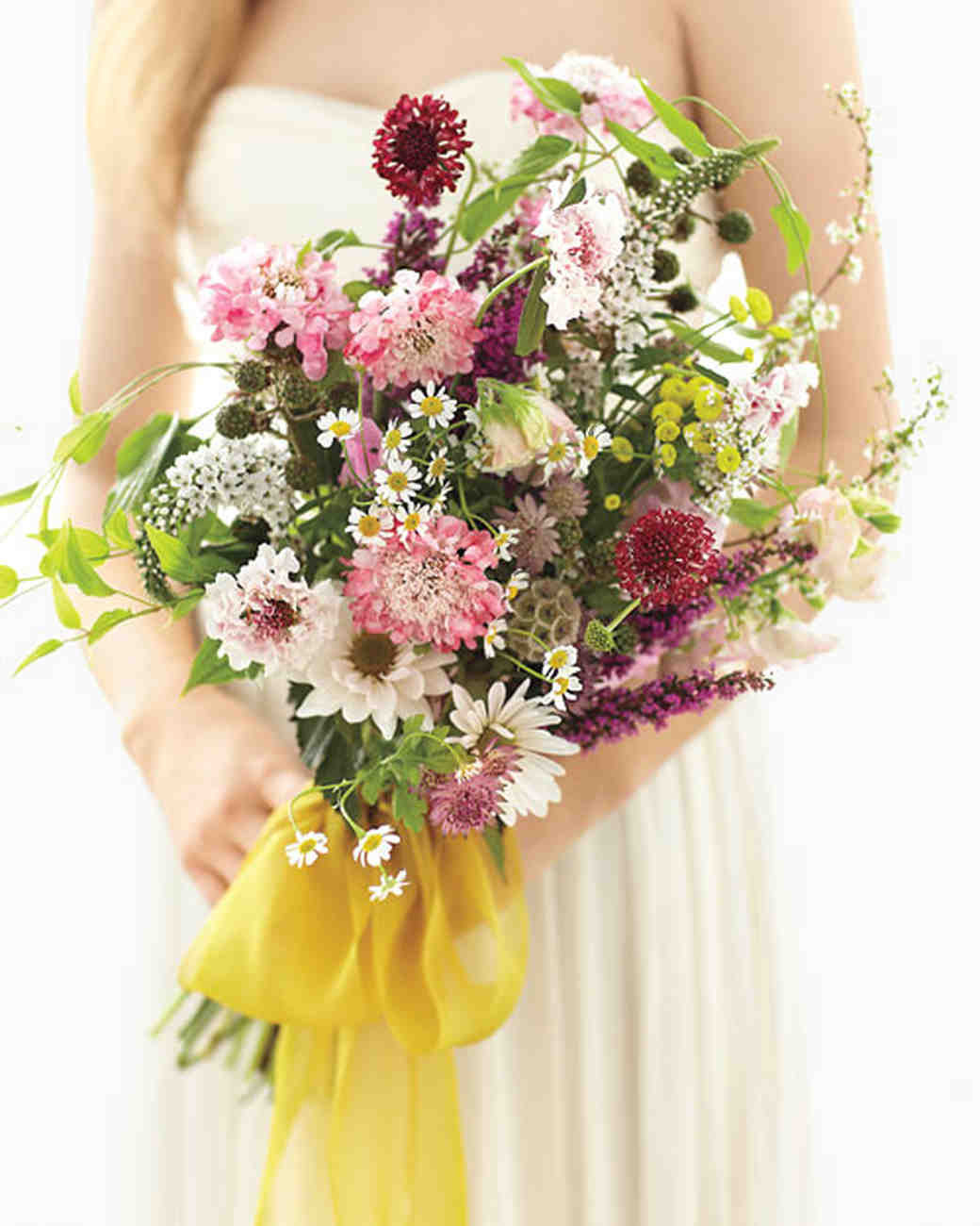 Inexpensive Flowers For Wedding
 Elegant and Inexpensive Wedding Flower Ideas