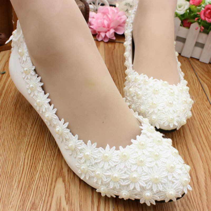 Ivory Wedding Shoes With Pearls
 Low heel ivory wedding shoes women HS024 romantic