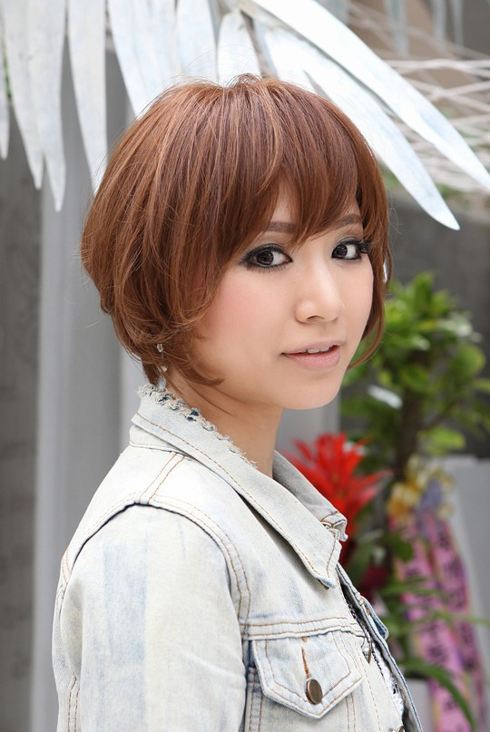 Japanese Female Hairstyles
 Trendy Short Copper Haircut from Japan Stacked Short