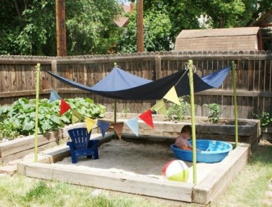 Kids Outdoor Play Area
 32 Creative And Fun Outdoor Kids’ Play Areas DigsDigs