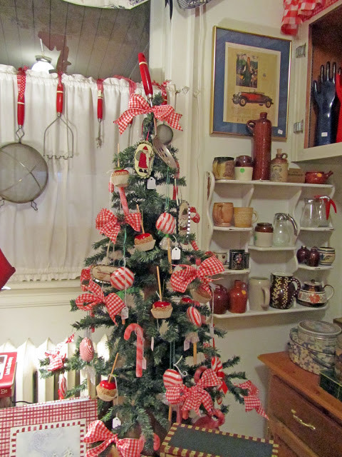 Kitchen Christmas Tree
 Gatsbys Gardens Ebenezer s A Gem In a Perfect Setting
