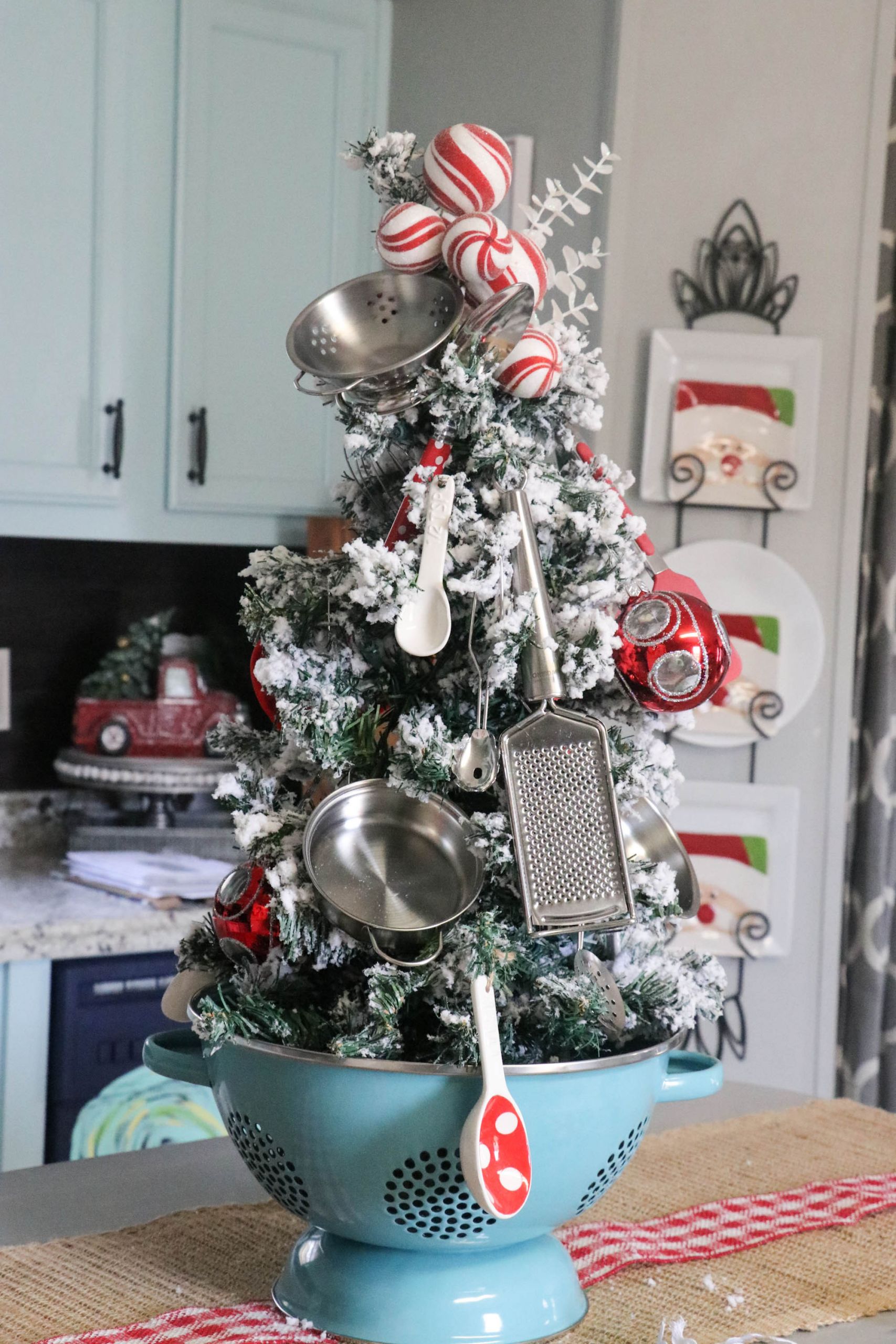 Kitchen Christmas Tree
 Kitchen Christmas Tree Re Fabbed