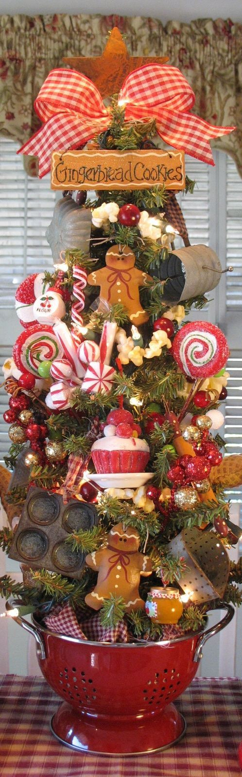 Kitchen Christmas Tree
 Gingerbread Tree For Kitchen s and