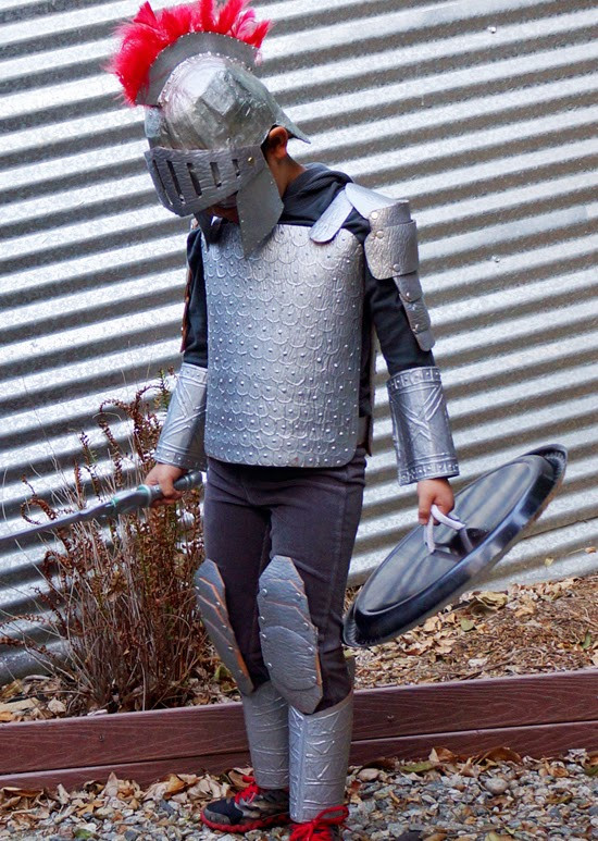 Knight Costume DIY
 Lena Sekine Jaxon s Knight Costume