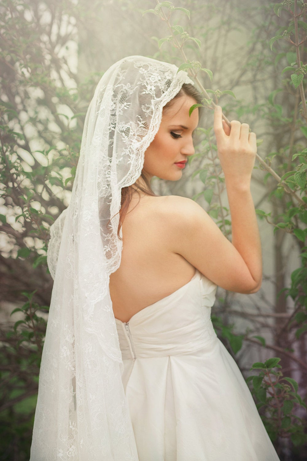 Lace Mantilla Wedding Veils
 Chantilly Lace Mantilla Wedding Veil Bridal Veil Romantic