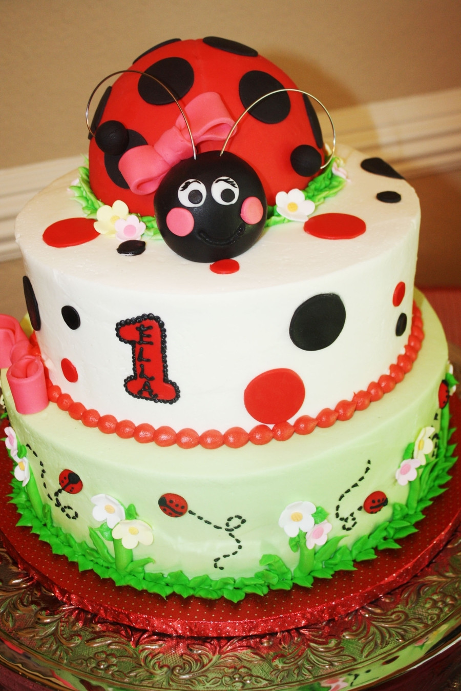 Ladybug Birthday Cakes
 Ladybug 1St Birthday Cake CakeCentral