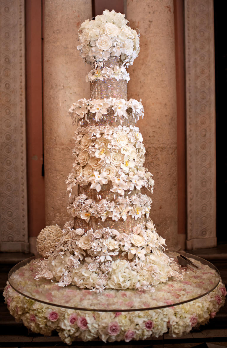 Large Wedding Cakes
 10 Wedding Cakes That Almost Look Too Pretty To Eat
