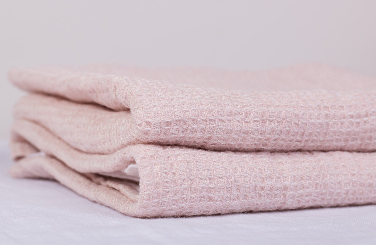 Light Pink Bathroom Towels
 PURE LINEN TOWELS Set 2 bath towels Light pink Ash