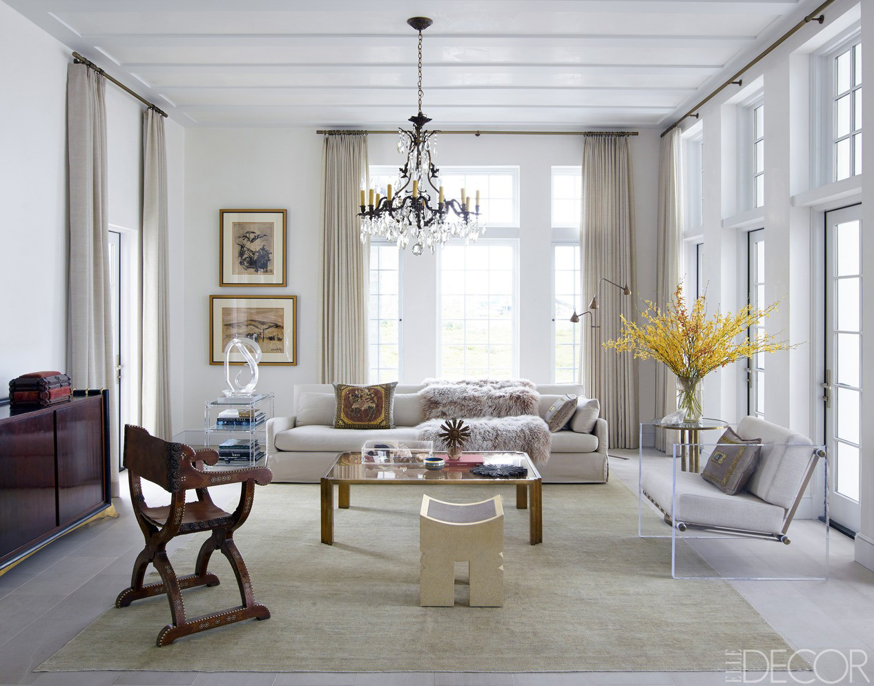 Living Room Decorating
 Chic Living Room Decorating Ideas and Design ELLE DECOR