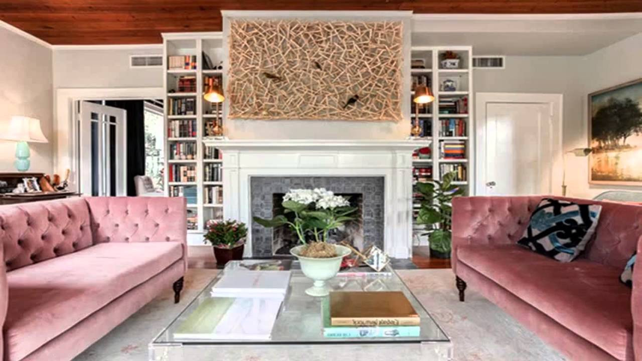 Living Room Sofa Ideas
 Ideas For Decorating Plush Pink Sofa Living Room