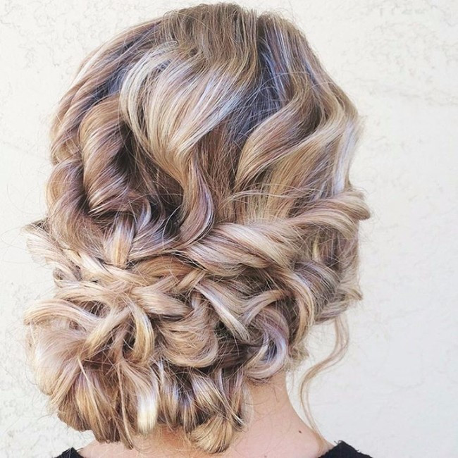 Loose Curl Prom Hairstyles
 48 Latest & Best Prom Hairstyles 2017
