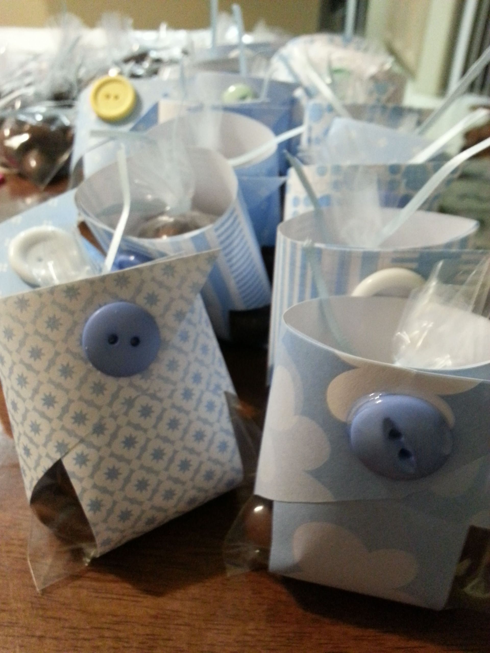 Male Baby Shower Gifts
 boy baby shower favors poopy diaper Crafts