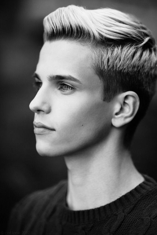 Masculine Haircuts For Females
 35 Androgynous Gay and Lesbian Haircuts with Modern Edge