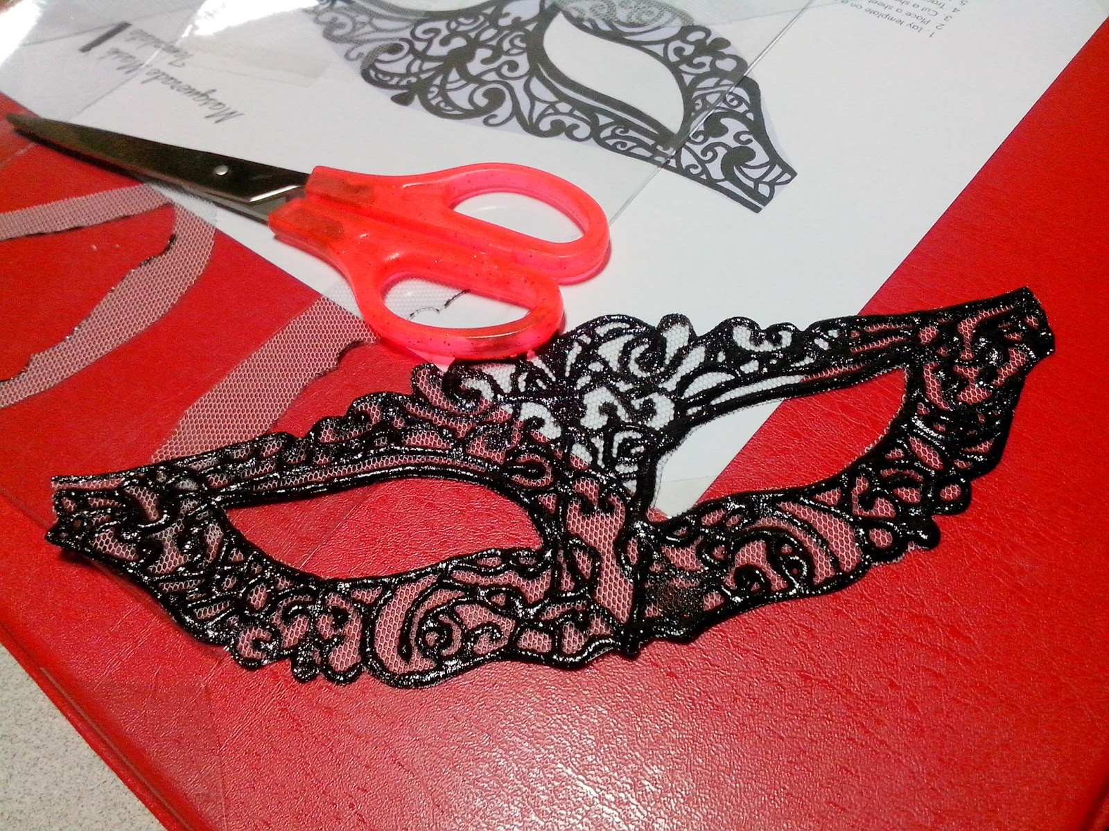 Masquerade Mask DIY
 DIY Masquerade Mask with template The Blahger
