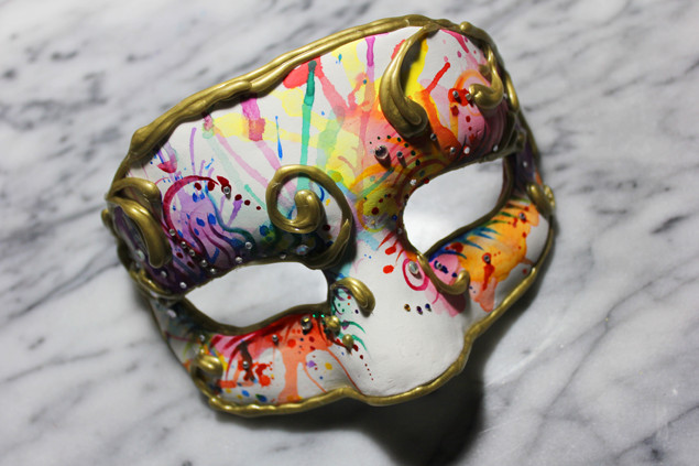 Masquerade Mask DIY
 DIY Watercolour Masquerade Mask Klaire de Lys