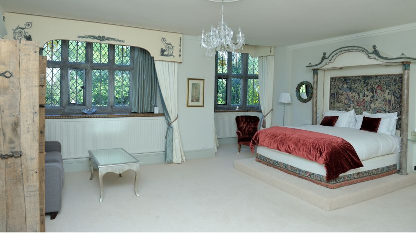 Master Bedroom Key House Party
 Wisteria Manor Surrey Overview