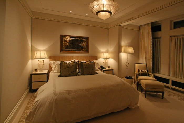 Master Bedroom Lamps
 Brighten your Space with These Impressive Bedroom Lighting