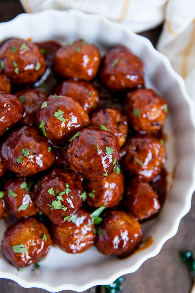 Meatballs With Grape Jelly And Bbq Sauce
 Spicy Barbecue Grape Jelly Meatballs