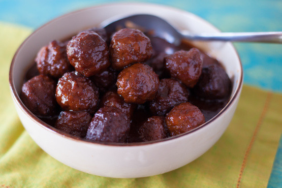 Meatballs With Grape Jelly And Bbq Sauce
 Grape Jelly Meatballs Recipe Genius Kitchen