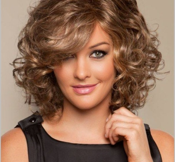 Medium Haircuts For Curly Hair
 Medium length curly haircuts for round faces All New