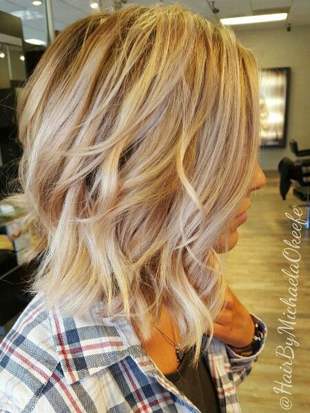 Medium Length Hairstyles With Highlights And Lowlights
 20 Short Blonde Hair with Highlights Blonde Hairstyles 2020