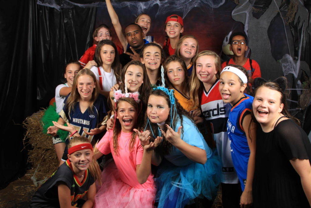 Middle School Halloween Party Ideas
 Halloween A Real Treat for Grades 7&8 The Mount Vernon