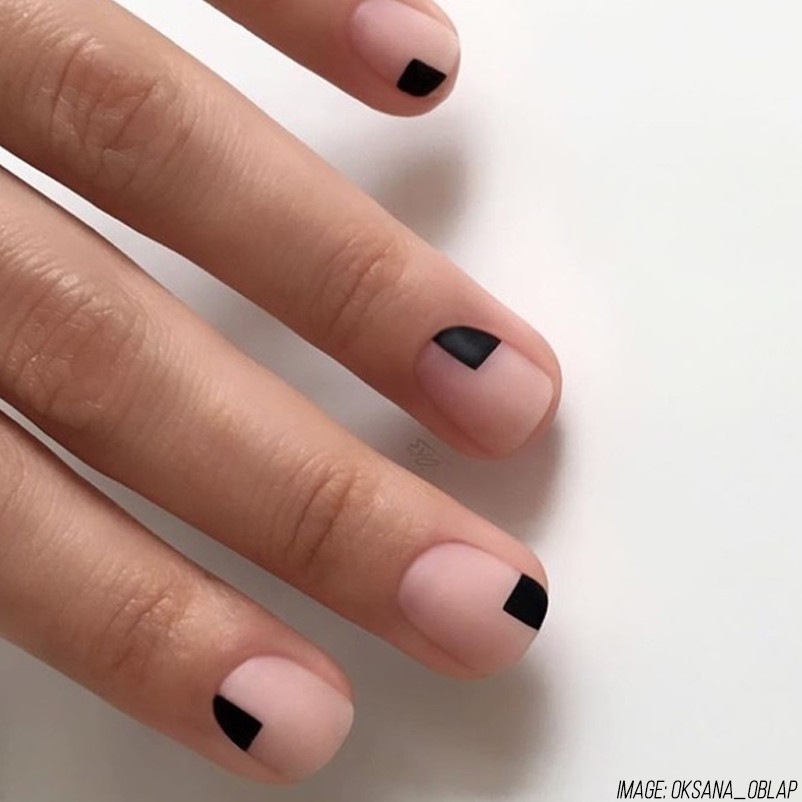 Minimalist Nail Designs
 Minimalist Nail Art For Times When You Can’t Get Into The