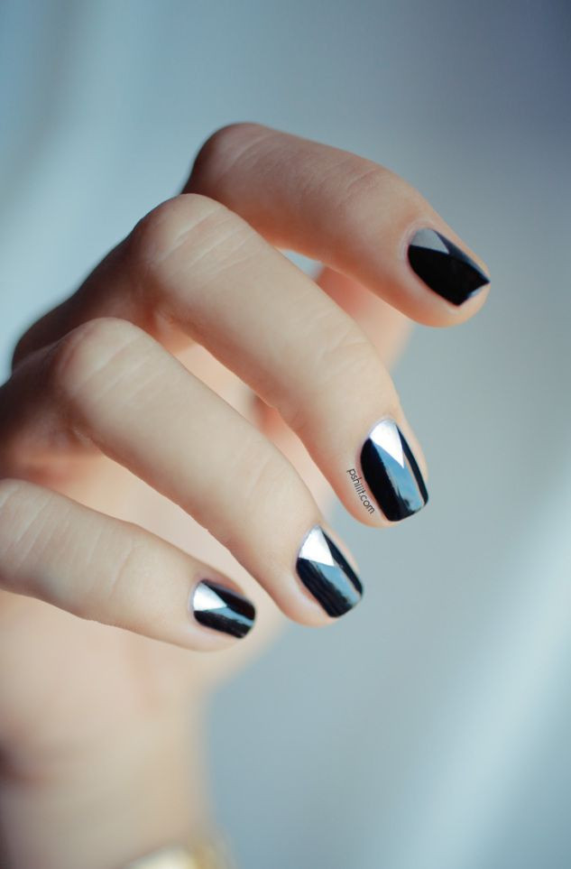 Minimalist Nail Designs
 21 minimalist nail art designs so simple anyone can try it