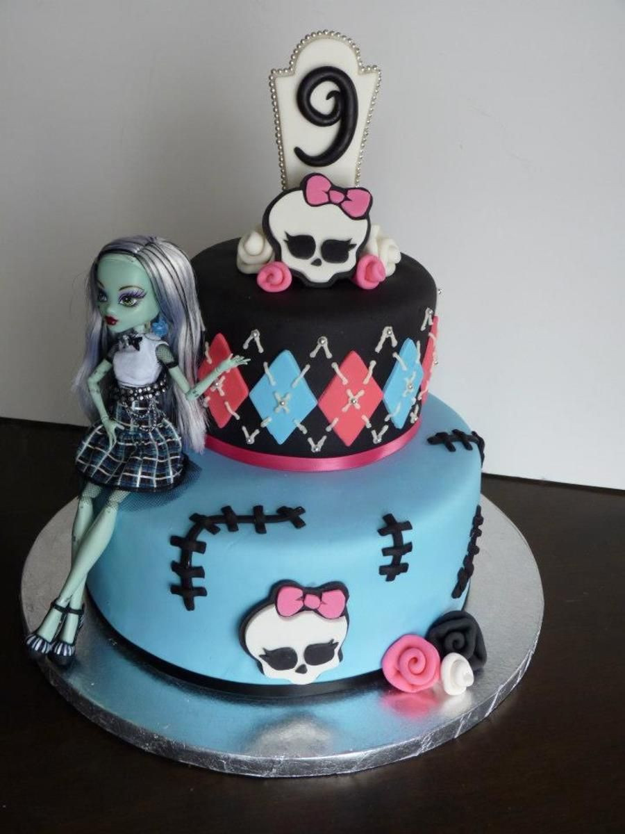 Monster High Birthday Cake Walmart
 Monster High Cake Fondant And Gumpaste With Doll