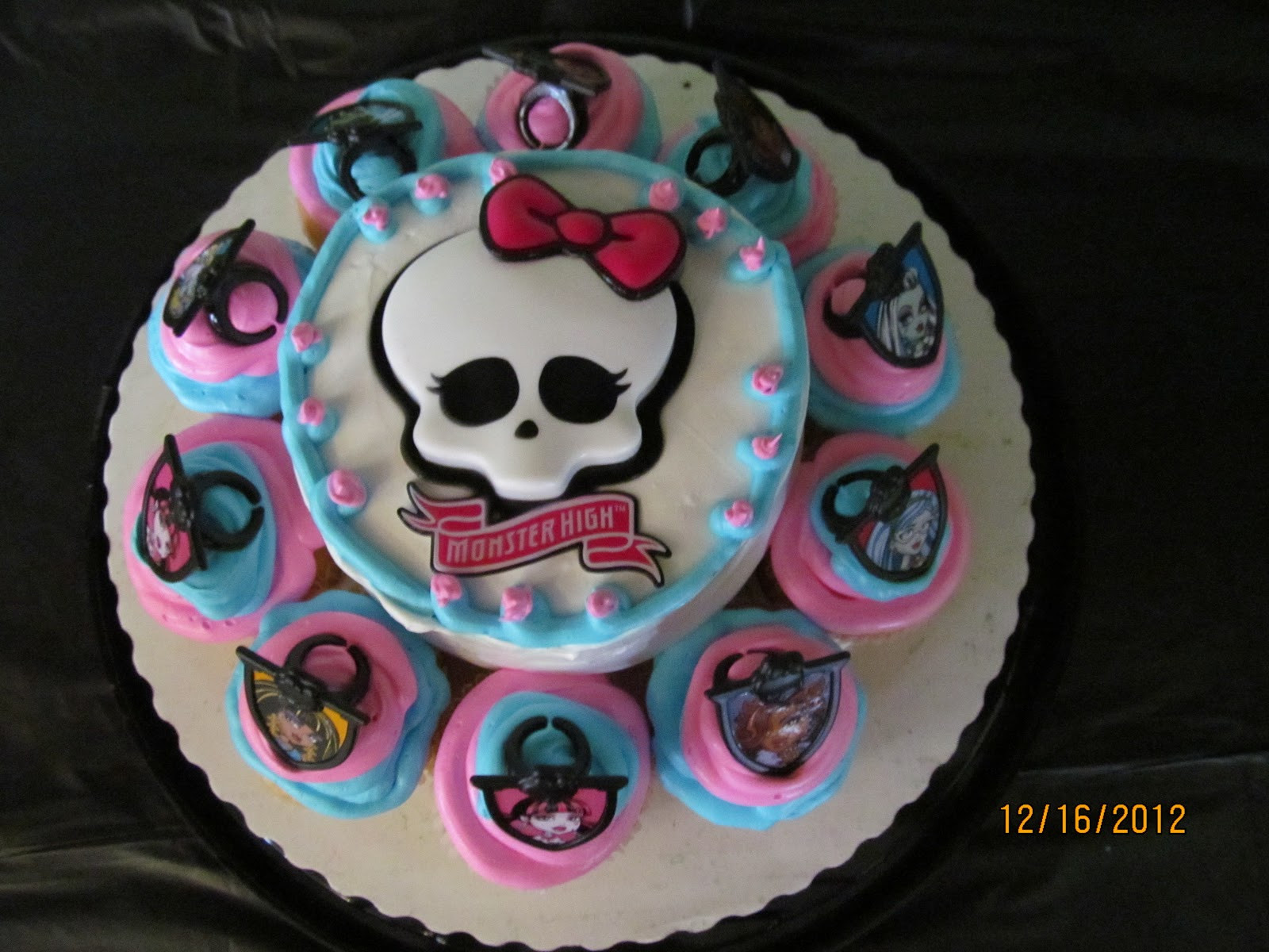 Monster High Birthday Cake Walmart
 See Our Sweet Life Monster High Birthday Bash