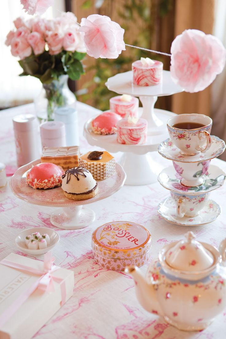 Mother'S Day Tea Party Ideas
 An ideal table setting for Mother’s day tea party en 2019